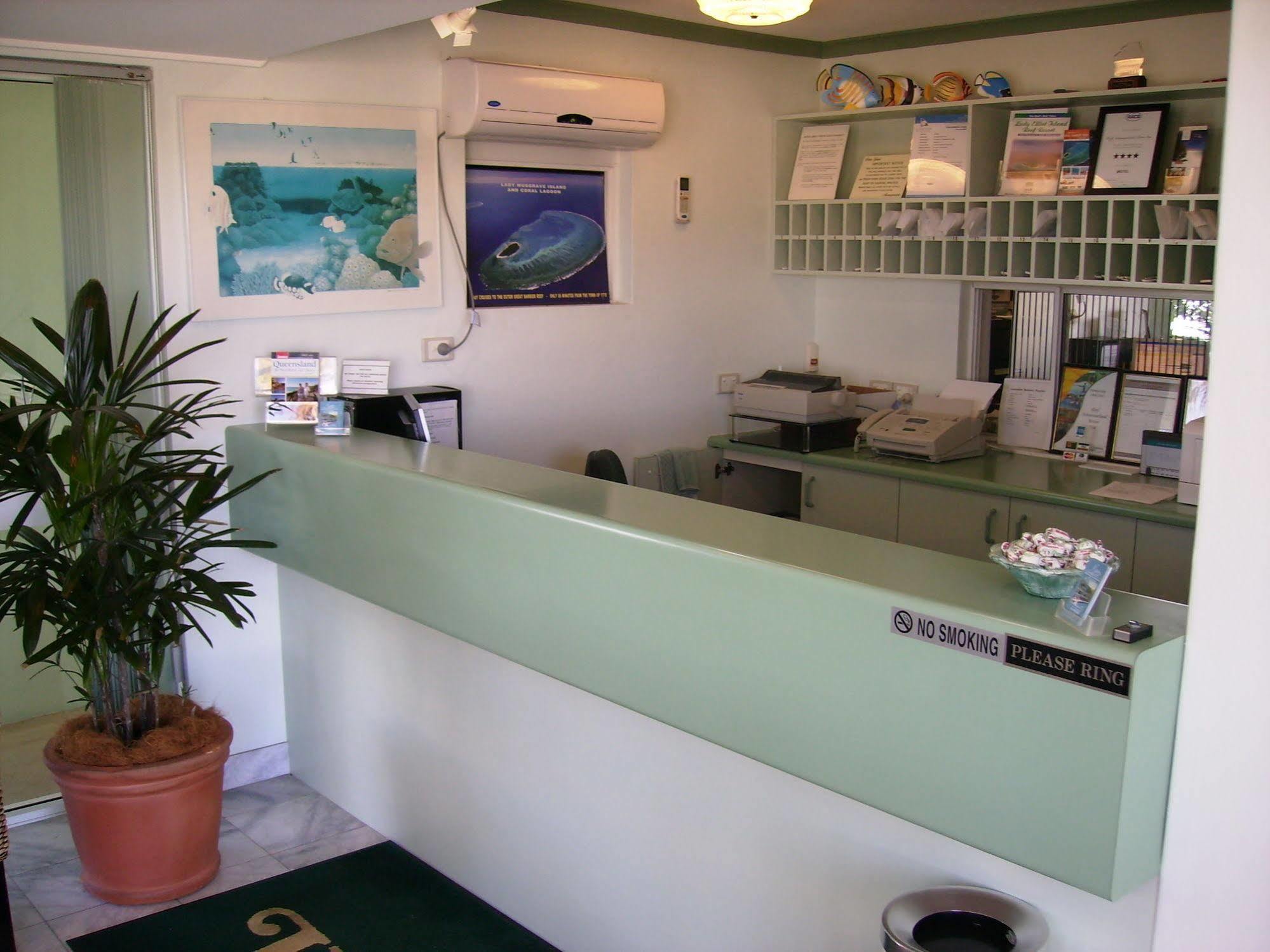 Reef Adventureland Motor Inn Tannum Sands Kültér fotó